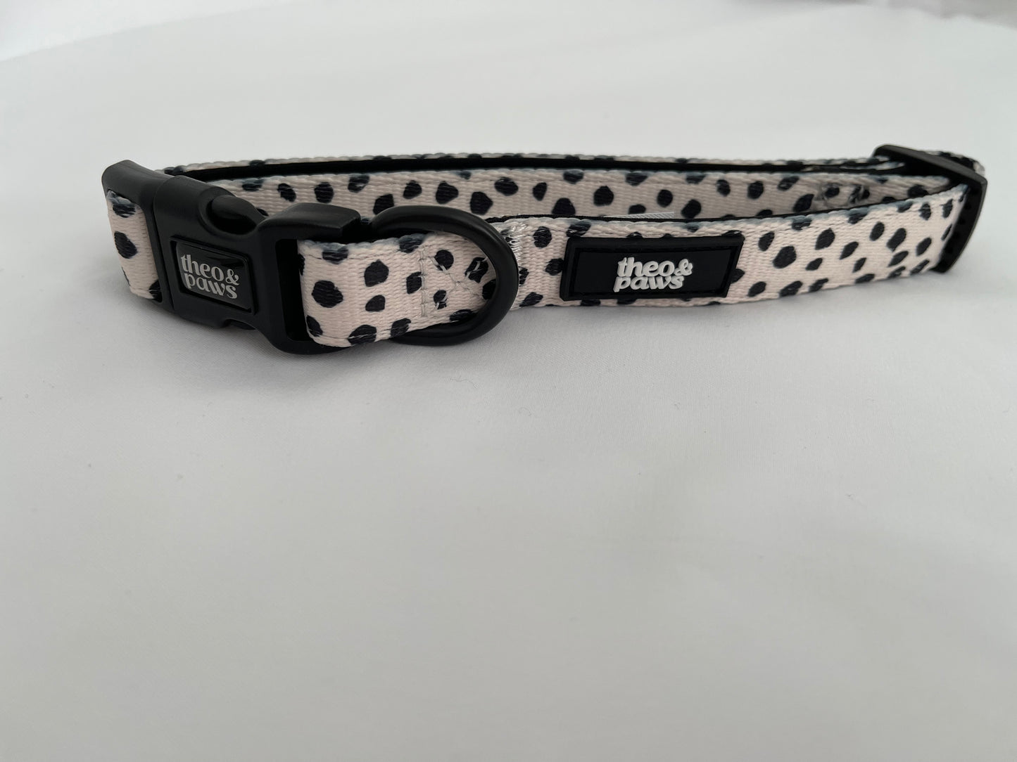 Neutral Spot Collar